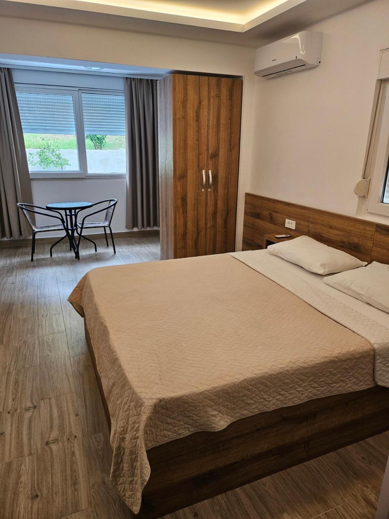 Grejm Family Apartments Petrovac Buitenkant foto