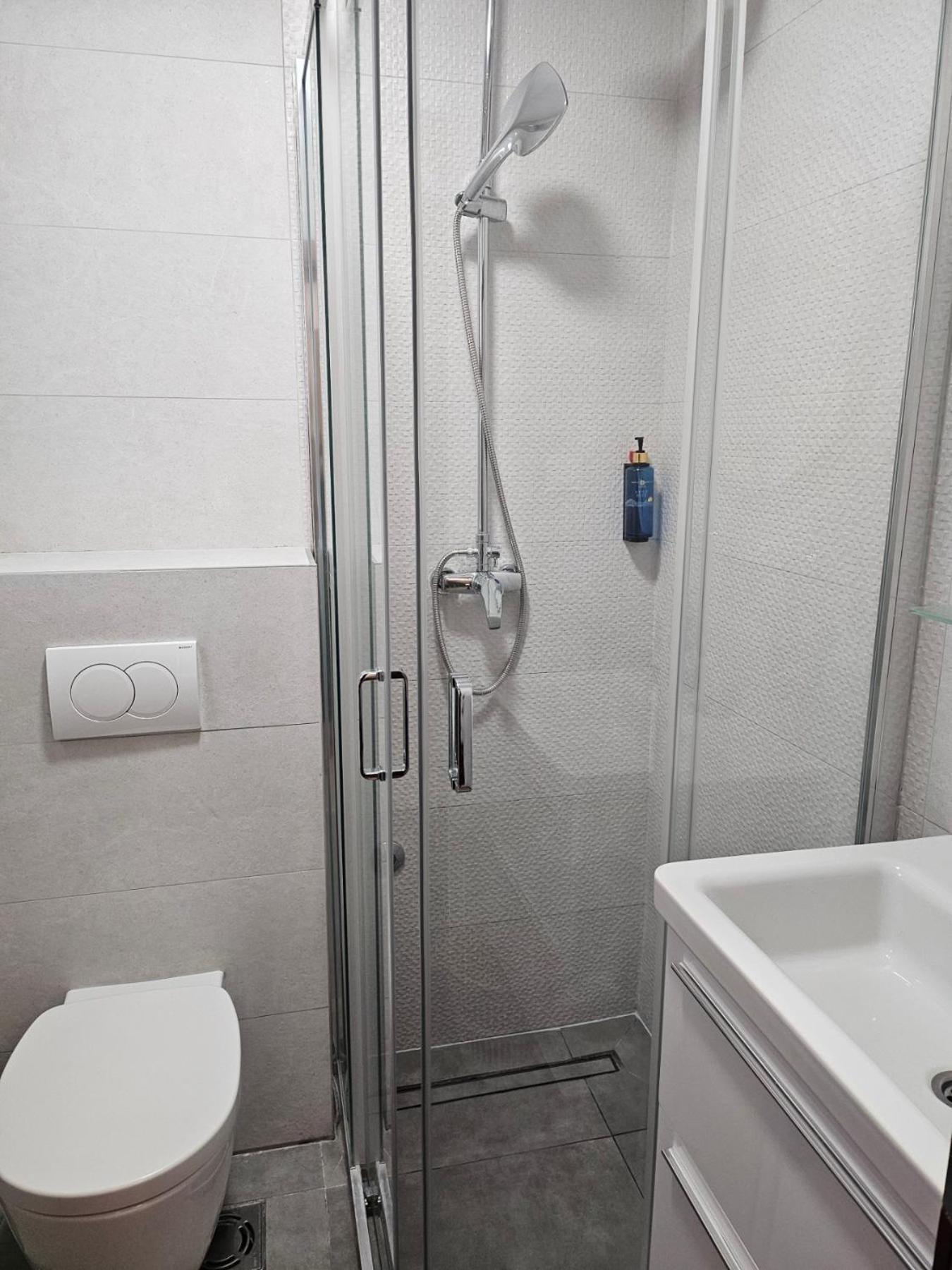 Grejm Family Apartments Petrovac Buitenkant foto